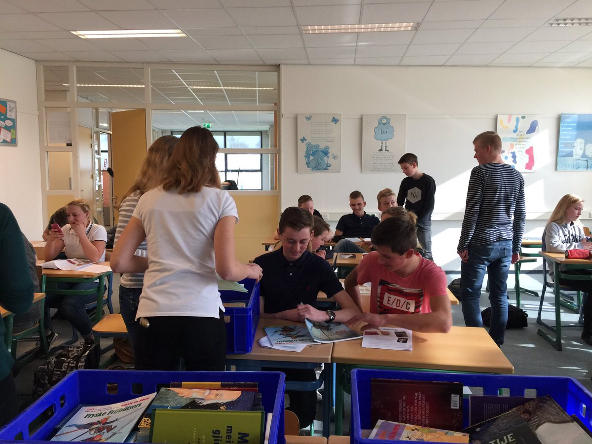 Oan 'e gong mei berneliteratuer en oan 'e ein fan it projekt it echt presintearje oan 'e bern op 'e basisskoalle. Hoe cool is dat? <a href="/Afuk_/">rzlgstn 2024</a>