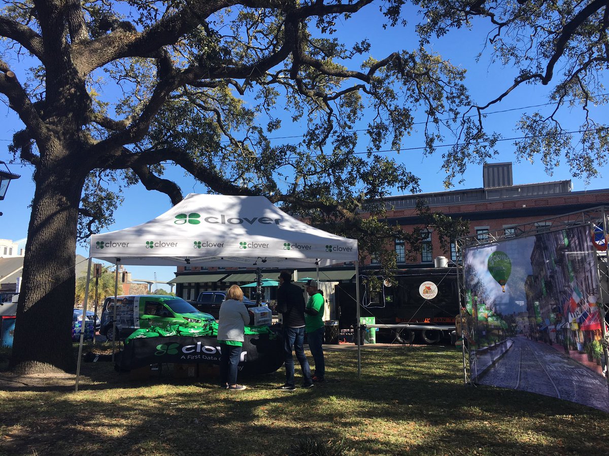 aimeevanessa's tweet image. Hey #Savannah! Come get a free 🍀🍀 tshirt on Bay St from @CloverPOS! #cloverallover