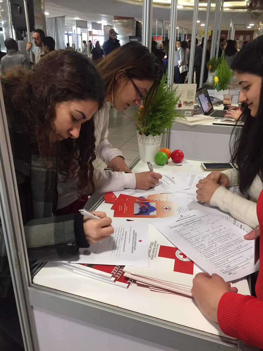 Βρισκόμαστε στο University of Nicosia για το 16ο ετήσιο Carrers Exhibition!! Come and join us !!

#RedCross #YouthSection #CarrersExhibition