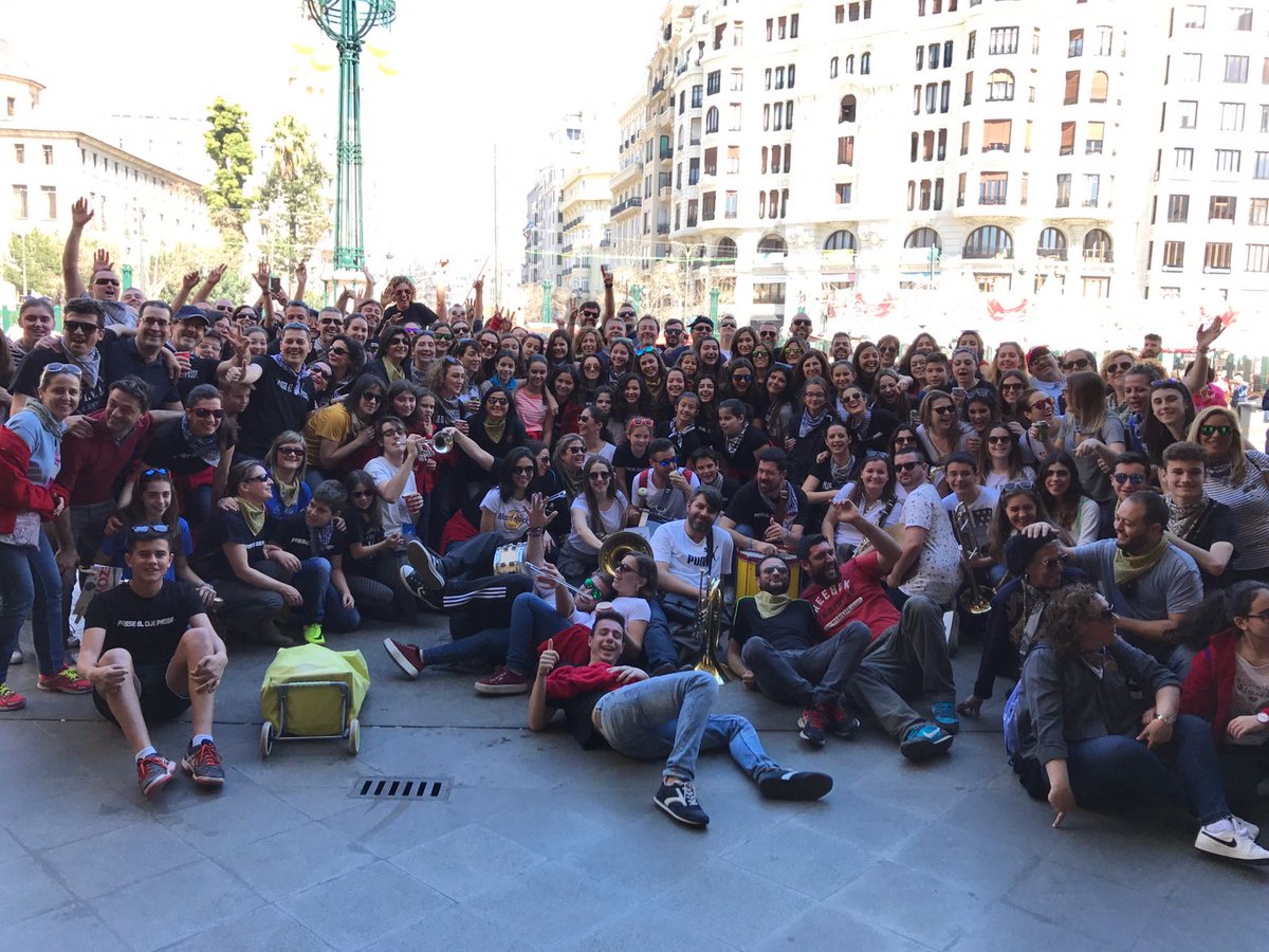 FallaTrencall's tweet photo. La festa 2017....#FallaTrencall https://t.co/R9FIT9S623