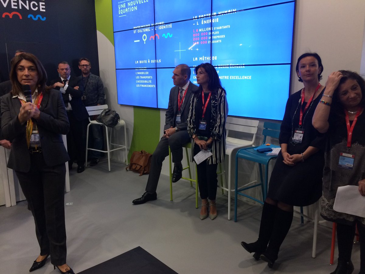 CCI_AMP's tweet photo. Opération collective de séduction d @AMPMetropole au #MIPIM2017 cc @marseilleMIPIM https://t.co/LZ2KXd4wb5