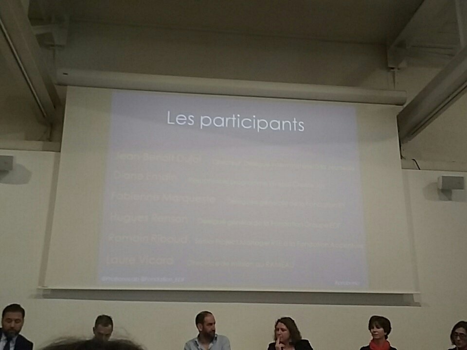 passerellesPC's tweet photo. Le compte d'#engagement #citoyen pour bénéficier d'heures de #formation pour les #bénévoles B Dujol, délégué interministériel à la jeunesse https://t.co/LRdQFJyBvX