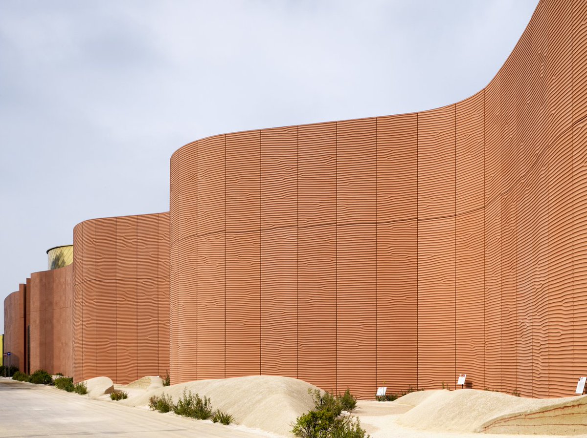 RIMOND_Group's tweet photo. One of RIMOND's majestic projects, the #EXPO2015 #UAEpavilion.
Our #IDP and #BIM strategy granted a smooth flow of the #construction works. https://t.co/HVDBv04VuW