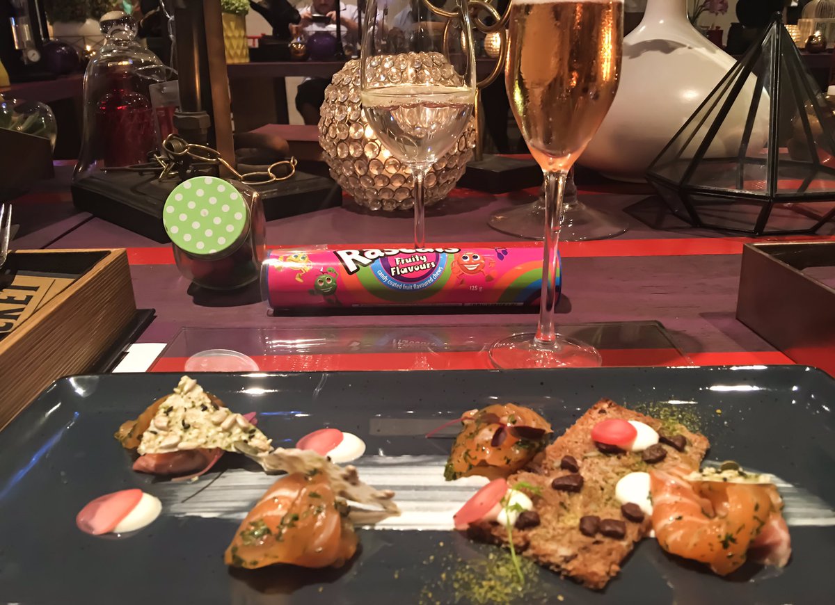 GlamFoodieZA's tweet photo. Salmon and chocolate on one plate never tasted this yum! #TsogoEaster #SSEaster #GlamFoodie https://t.co/Jc67MvLfWb