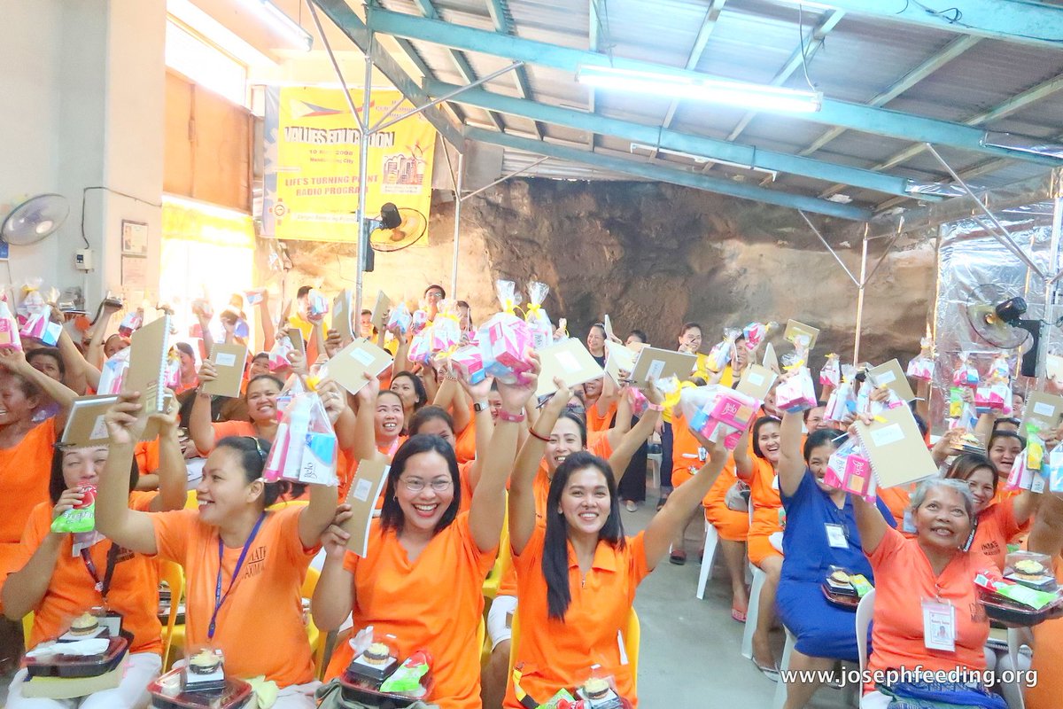 josephfeeding's tweet photo. #JFM #Prison #Outreach: International Women's Day @ the Correctional πππ
#JosephFeedingMission #Charity #outreachPH #SavingGraceProject https://t.co/5EySxgi0Je