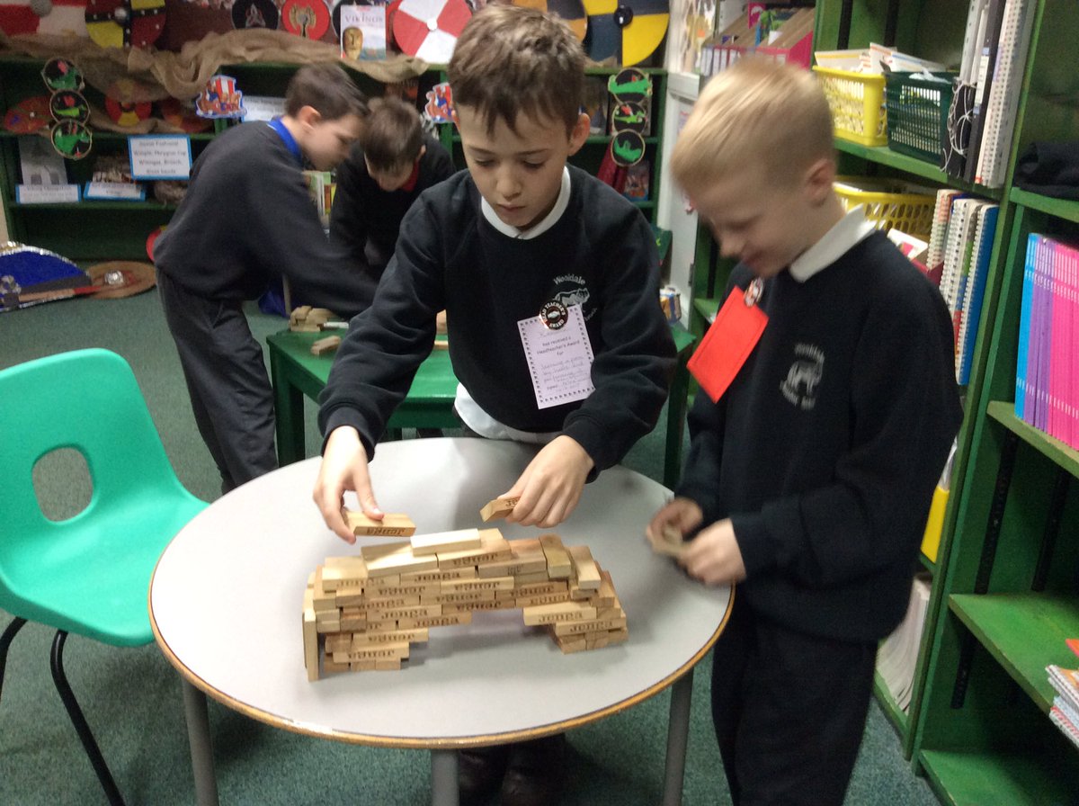 WooldaleJ4M's tweet photo. Super cantilever design in Jenga bridge challenge! #WJSscience #WJSScienceweek #STEM https://t.co/RTCkkoSIiS
