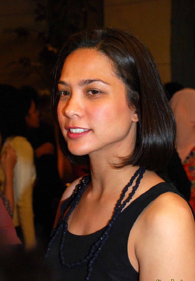 FaktaASMARA's tweet photo. karena tidak setuju dengan Jakarta Bersyariah. Rachel Maryam berseteru dengan relawan anies https://t.co/cr4DpfLVzD cc @corbuzier @inijedar https://t.co/jm0CTIsd7O
