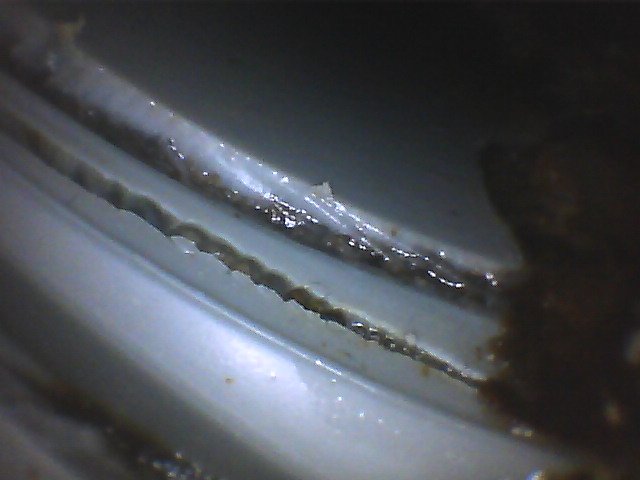 In #Haarlem een gescheurde bocht in de afvoer geconstateerd. 
Deze met de endoscoop in beeld gebracht.
#afvoerlekkage😉