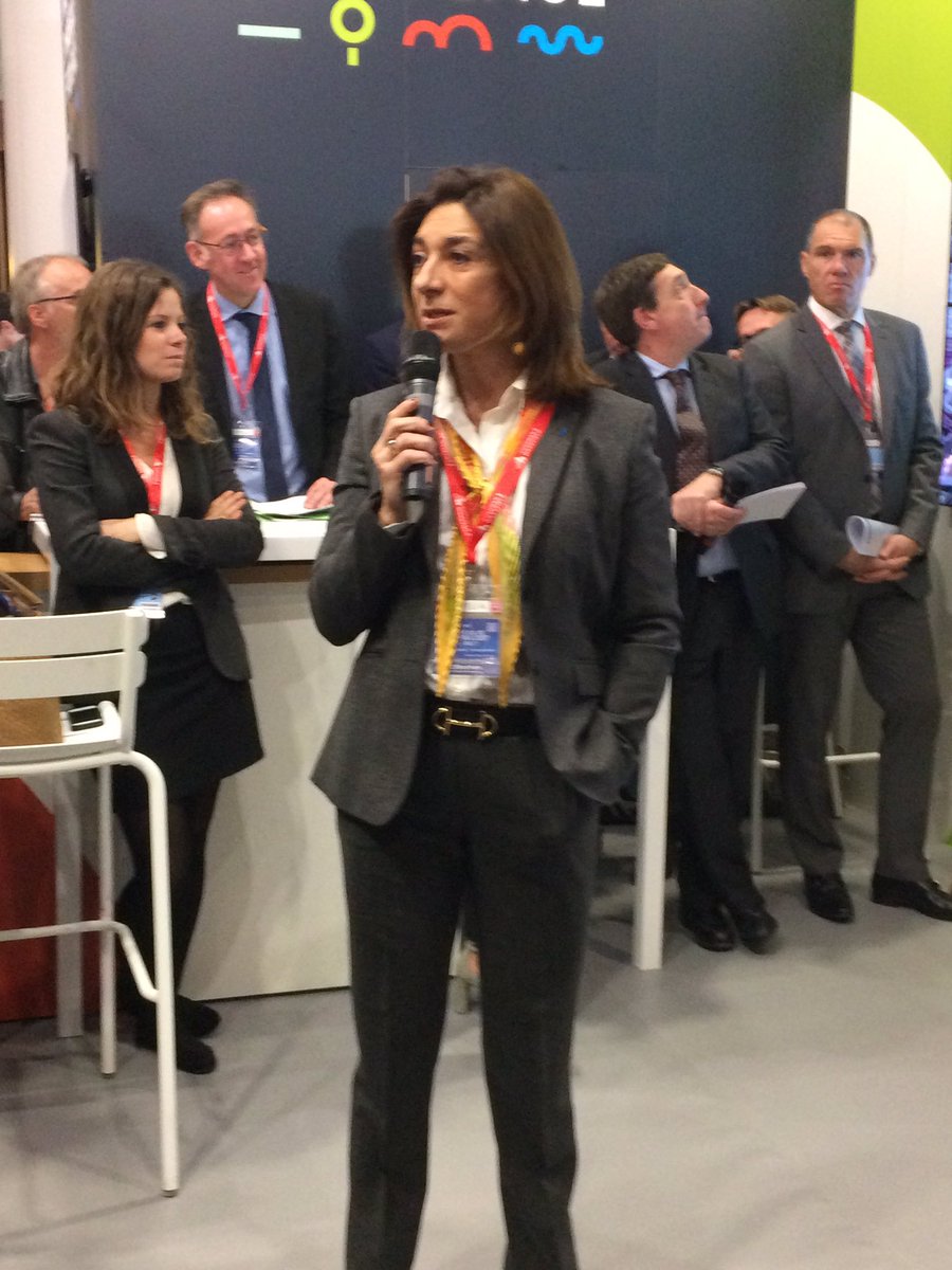 ecomnews_live's tweet photo. #Mipim2017 : @MartineVassal "L'année prochaine nous mettons le focus sur la #culture et en 2020 nous aurons #Manifesta" @marseilleMIPIM https://t.co/xApxkIE9Bf