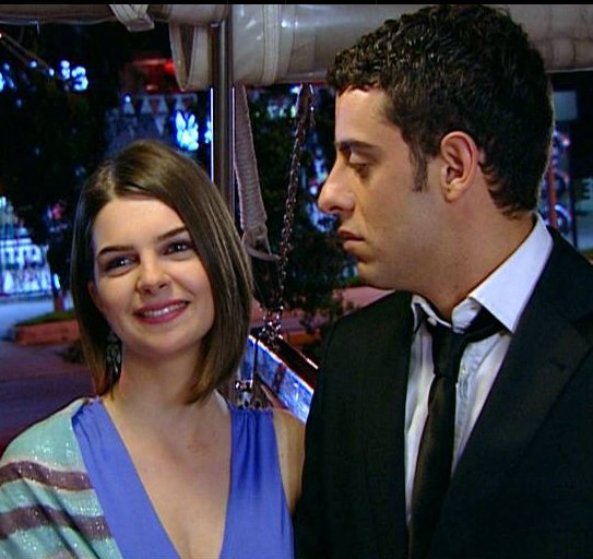 Aslı Efe aşkı nasıl başladı ? 

Dönüm noktası: Akşam yemeği #KavakYelleri