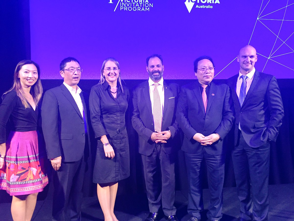 philipdalidakis's tweet photo. China's Global CEO Forum worth $4billion is setting up its first overseas office right here in Melbourne #VIPMelb2017 #StateOfMomentum https://t.co/xEsVAPKalE