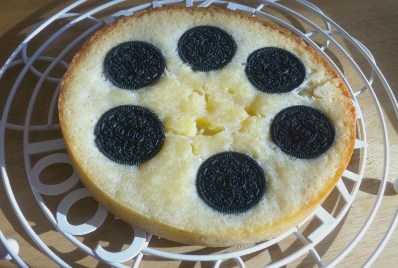 CasaCostello's tweet photo. Slow Cooker Perfection with a Oreo Blondie Cheesecake @Bakingqueen74 #oldBakeoftheWeek #9yearsblogging https://t.co/dNnPankV8c https://t.co/5w8giJHLtI