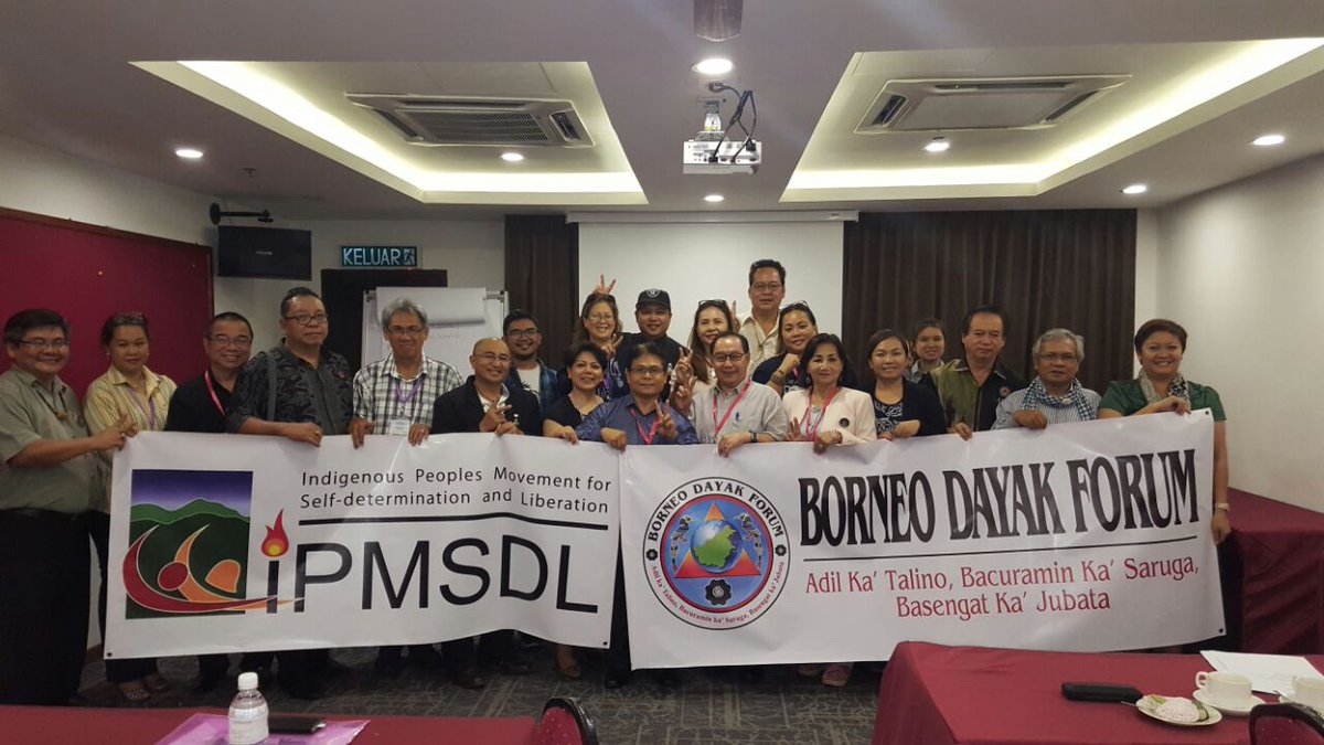 A_T_A_M_A's tweet photo. 1st Meeting between Borneo Dayak Forum & International Indigenius Peoples Movements for Self Determination & Liberation
#BDF #IPMSDL https://t.co/IzE3Q8nQvh