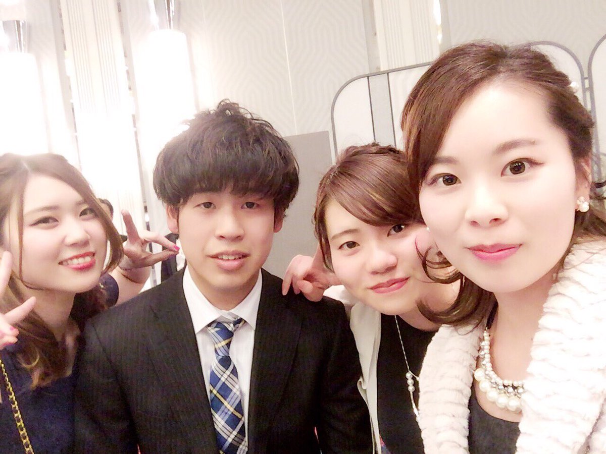 gaibee1022's tweet photo. そつぎょうしたぜー！
パーティーの司会とか、緊張しかないけどいい経験できたとおもうわ！
ご飯あんまたべれんかったのが悔やまれるわ（笑）
まーみんなあざした！ https://t.co/CA2T0EYG7f