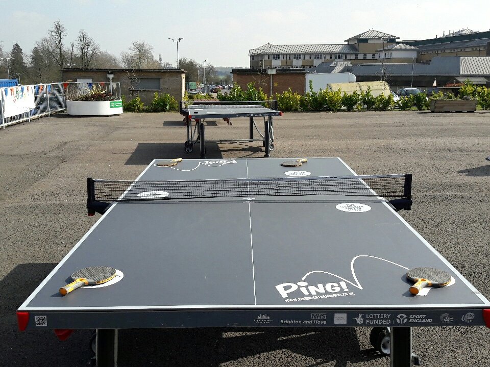 MSESustainabi1's tweet photo. Its nice weather, so fancy a game? Find the paddles in the legs. @broomfieldnhs #breakfun #Tabletennis #stayhealthy https://t.co/k3aWuYSKv4
