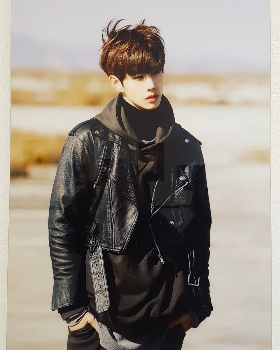 Dontdoubtme1's tweet photo. Q🌹🌺🌻🌷🌸💐🍀
#GOT7_NeverEver_정오공개 
#GOT7 
#marktuan https://t.co/3Ben2zg2VW