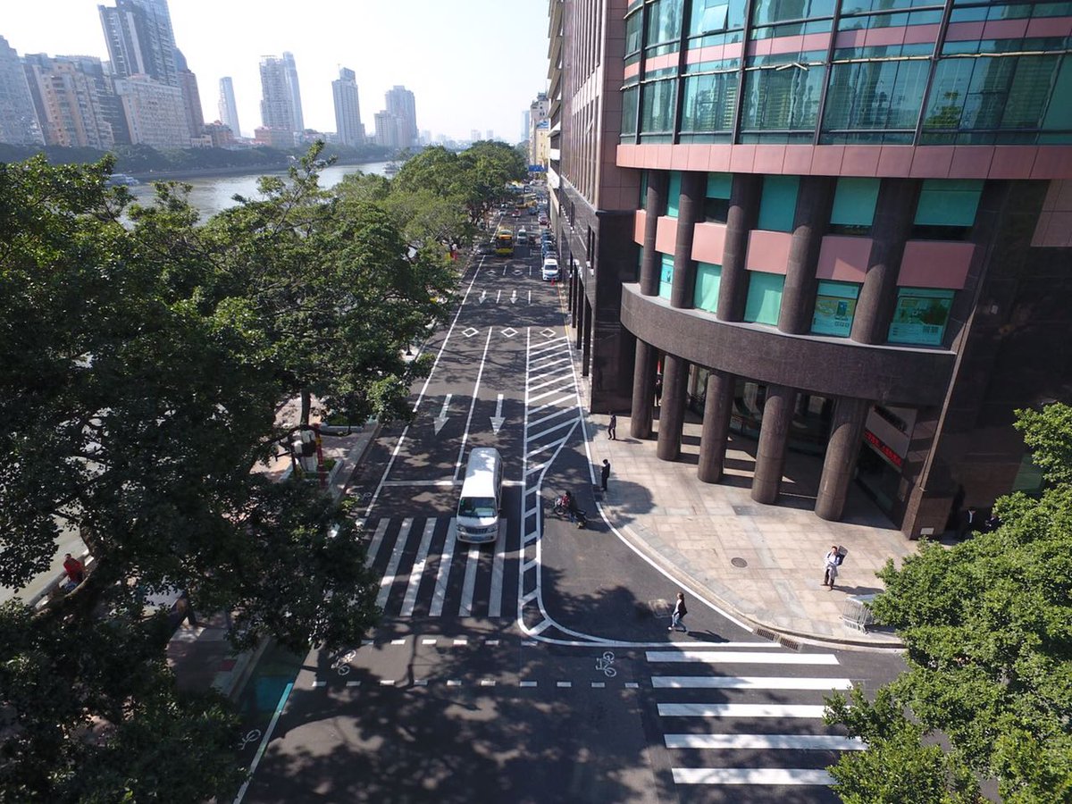 ClaytonHLane's tweet photo. Exciting progress in #Guangzhou! ITDP to help city roll out #CompleteStreets citywide, implement 72 #TODs, regulate 200,000 #sharedbicycles. https://t.co/21pgcakIwc