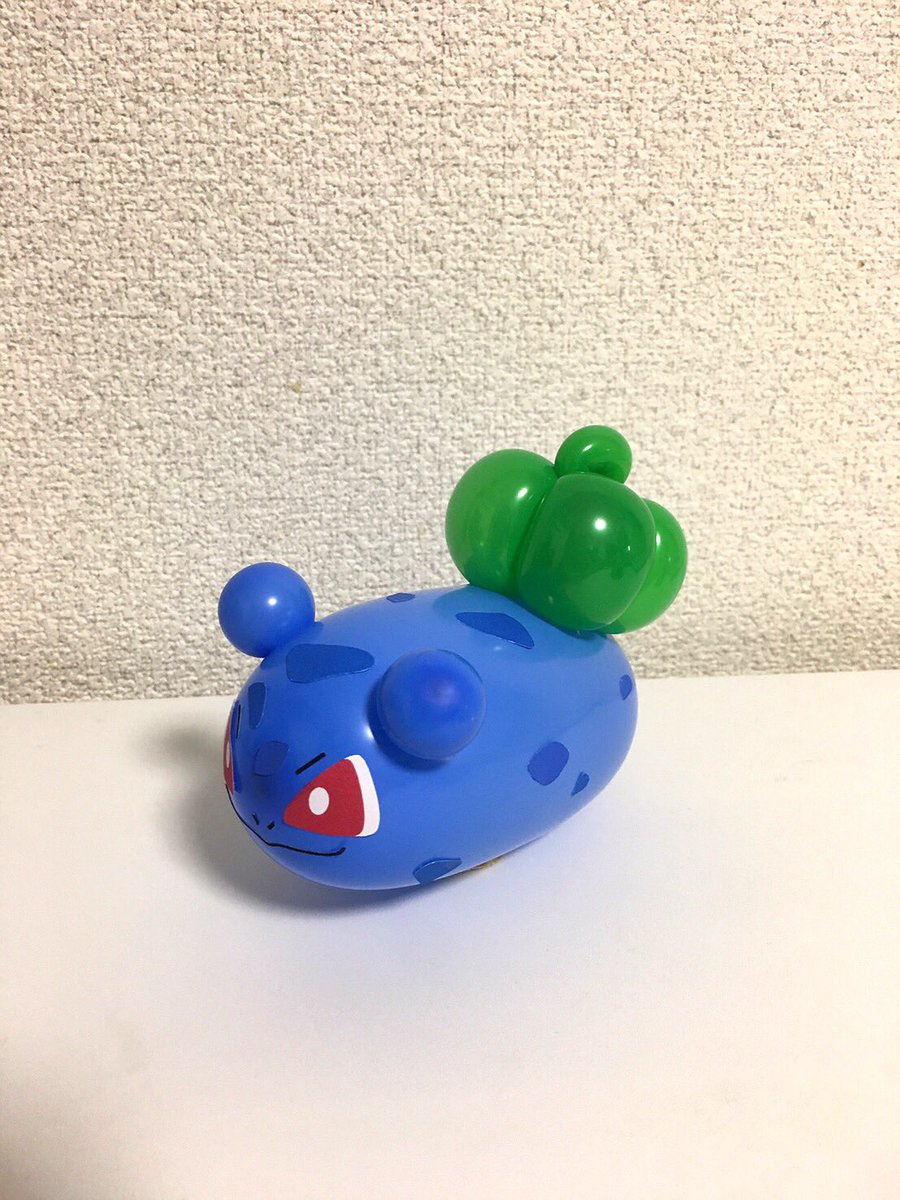 8bitballoon しま ころりんバルーンアートでポケモンの ピカチュウ フシギダネ ヒトカゲ ゼニガメ を作ってみた 赤緑で私が最初に選んだのはゼニガメです 今ではメガリザxが側にいます笑 Pokemon Balloonart