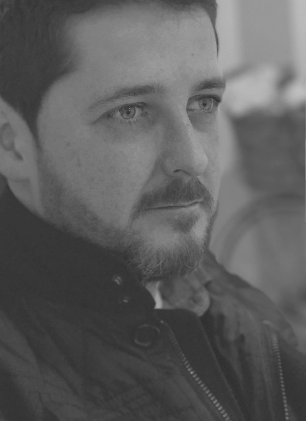 "Para mi, la naturalidad y la espontaneidad es el secreto para un reportaje único" Javier Cintas 
Más en quefotografo.com/2017/02/javier…
#Badajoz