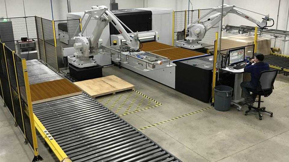 incadigital's tweet photo. Inca's Onset can even print on plywood panel, forming a key part of North American Plywood's manufacturing process https://t.co/0dx775PUiA https://t.co/8u7tuvfoAZ