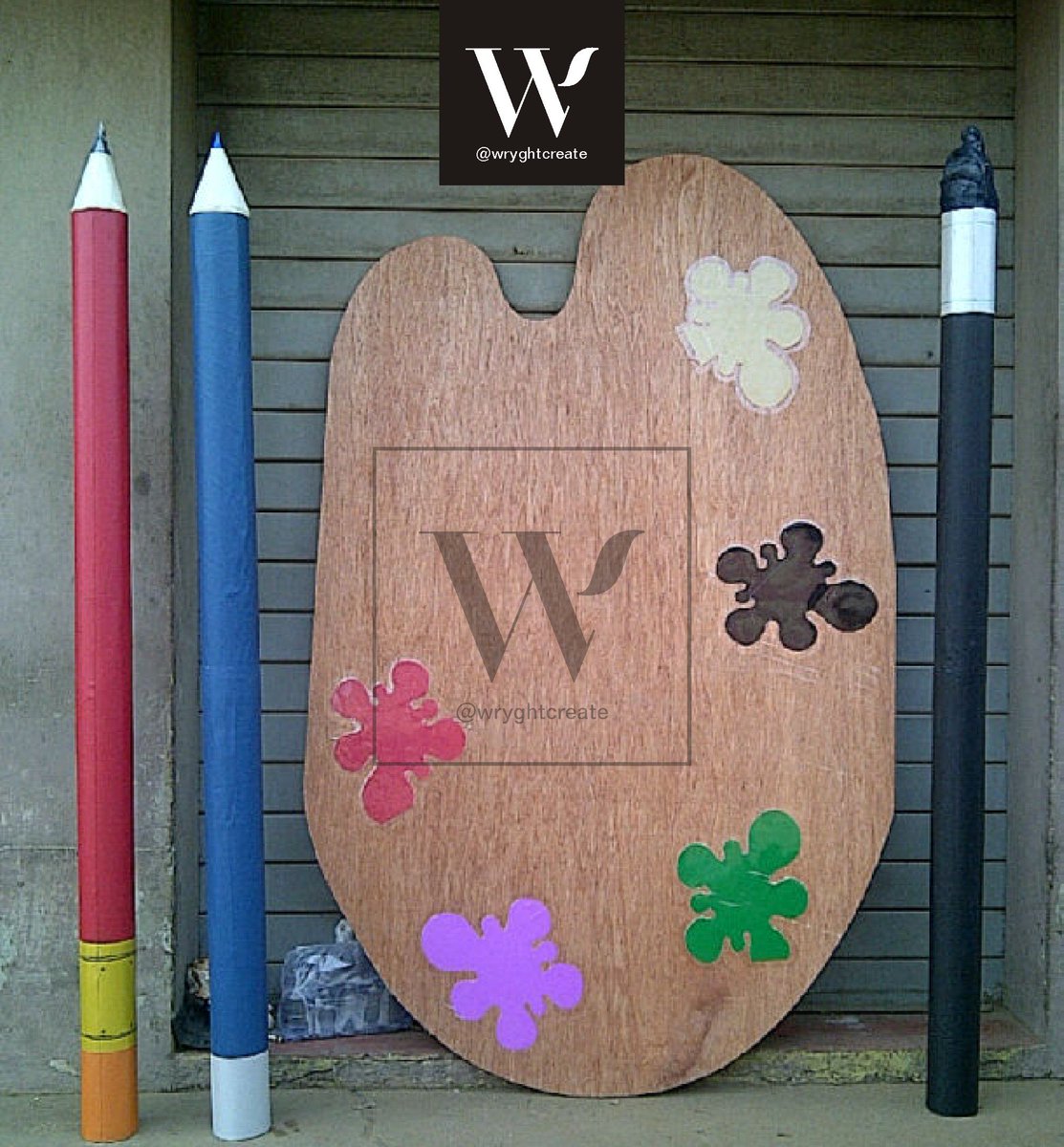 wryghtcreate's tweet image. . . Creative Director, Adelodun Ade.
Wryght Studios #HandmadeProps #Props #MadeInNigeria #Studio #StudioProps #ArtProps #ArtModels . . 7/8