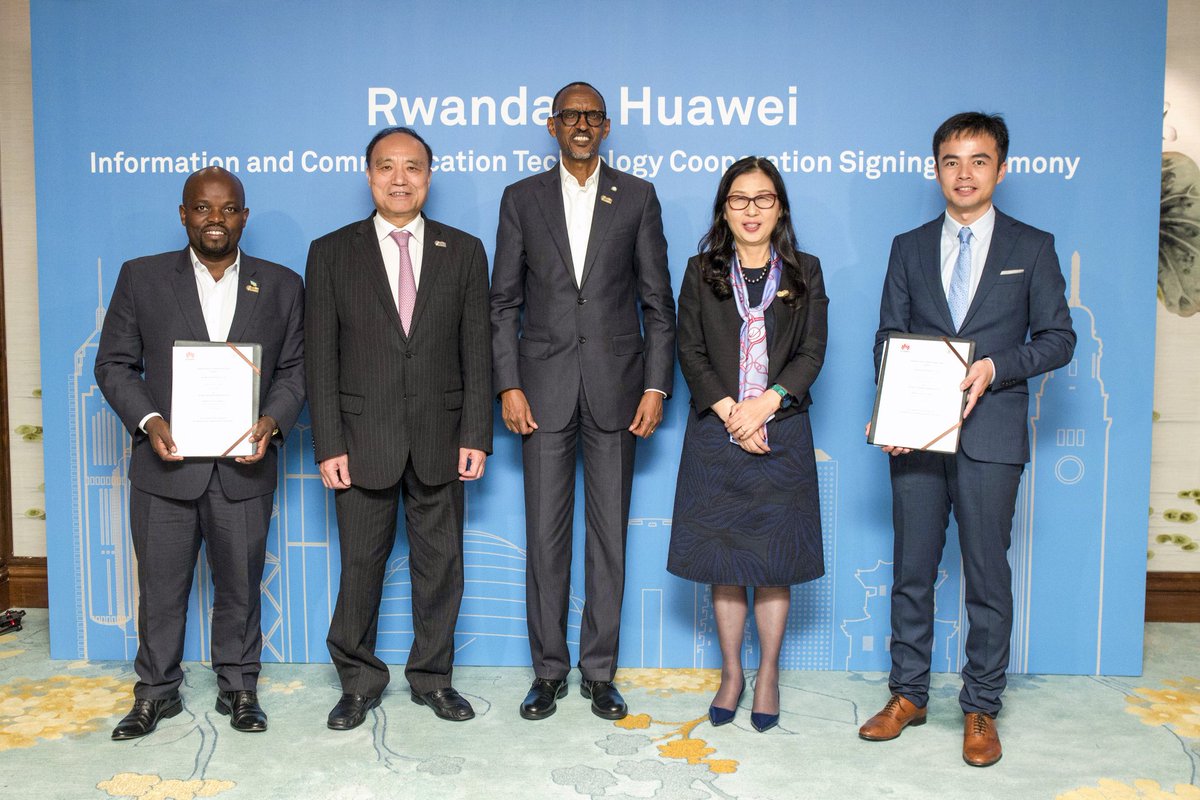 nsengimanajp's tweet photo. #BBCom ends on a high note as #Rwanda signs MoU w/ #Huawei 4 Smart [Education, Grid, Data Centre &amp; R&amp;D] in #Africa #ICT4SDG thx @PaulKagame https://t.co/xMCgKvP0zG