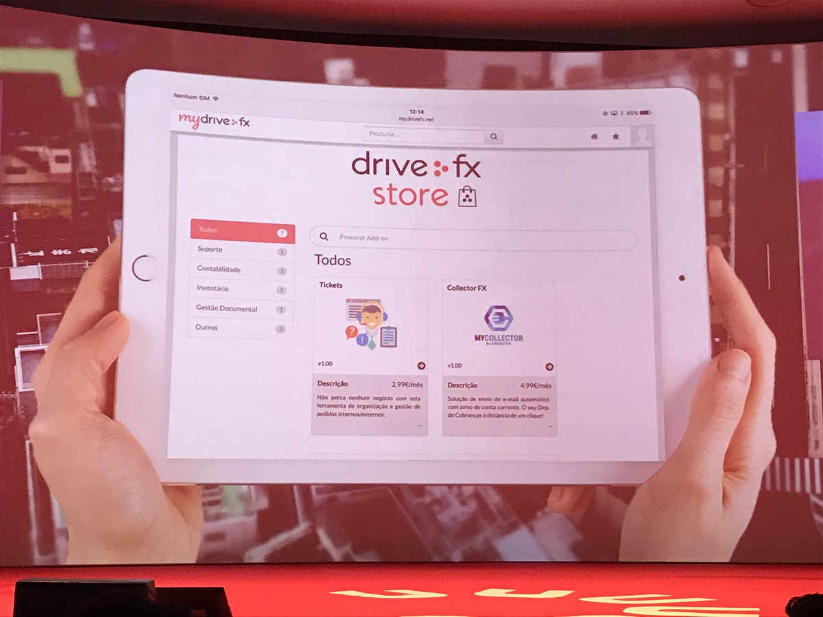 silvialimoreira's tweet photo. Amazing ... primeira App Store de software de gestão em cloud de Portugal #phcopenminds2017 #phc #cloud #Saas #drivefx https://t.co/6yB8UbiLWV