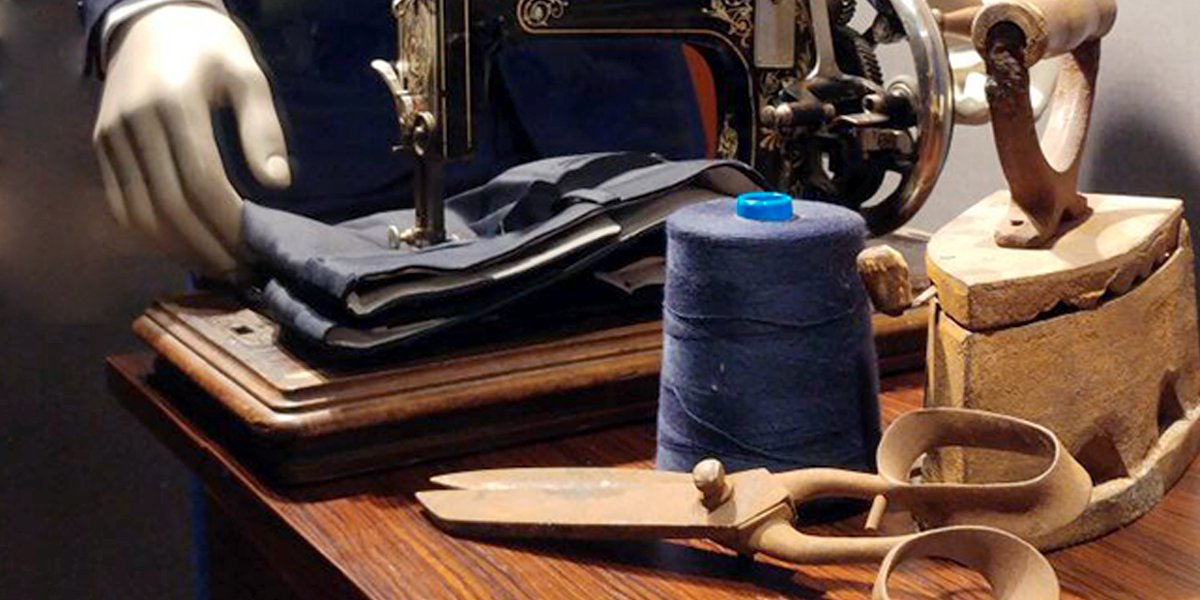 BoggiMilano's tweet image. #BoggiSuMisura, available in Boulevard des Italiens' Paris store, comes also to Boulevard Saint-Germain. 
Make a journey into style tonight!