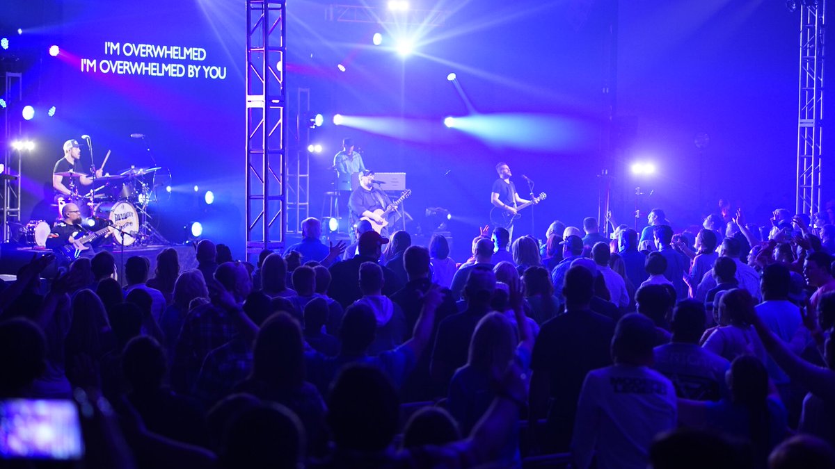 TC_BatonRouge_'s tweet photo. What an incredible night of worship with @bdwmusic last night. The house was packed and lives were changed for God's glory! https://t.co/YHI1uzq8XC
