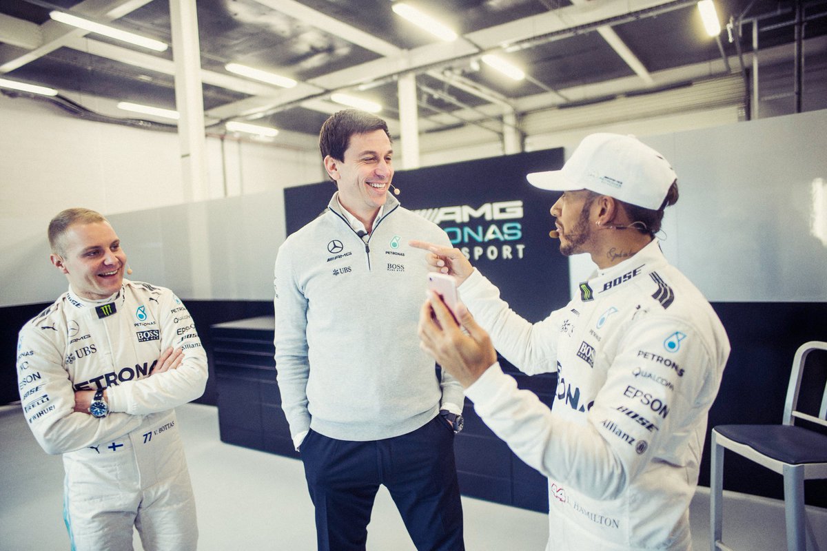 MercedesAMGF1's tweet photo. 📸 Unveiling the 2017 Silver Arrow to the world...

Behind the scenes with Legend of the Lens Paul Ripke

MORE 👉👉 https://t.co/s7bAI9gCtE @F1 https://t.co/5ODOzf3Hgs
