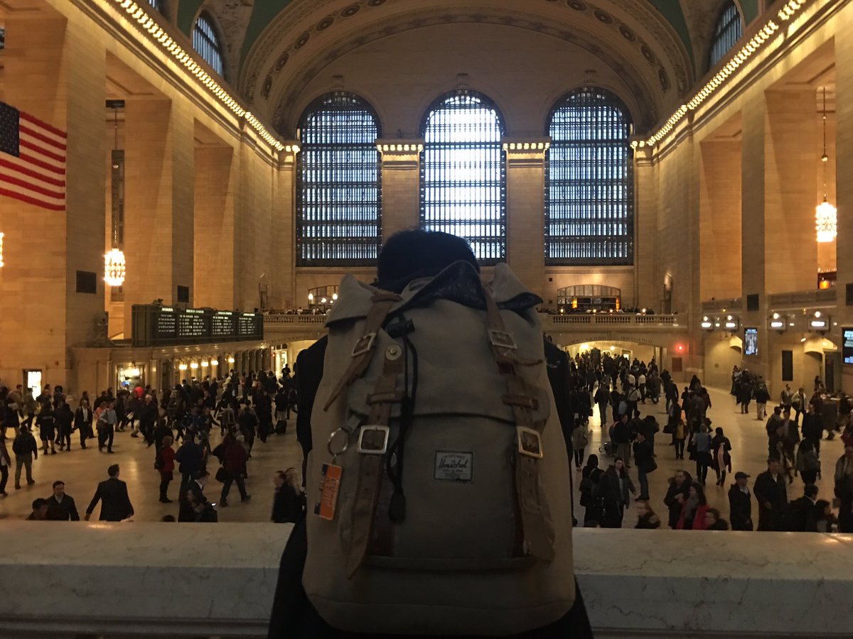 yaaabbbsss's tweet photo. Day 4: Gia finally joins us so we (die) walk to Central Park, The Met, Grand Central and watch (sleep thru) Avenue Q! #aNYversary #Chipaz https://t.co/fwqANvNRSI