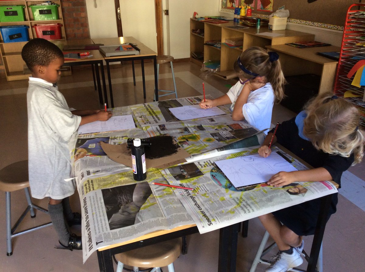 RubyPerks's tweet image. Mono printing in Gr 1 Art Society.@ParklandsTweet