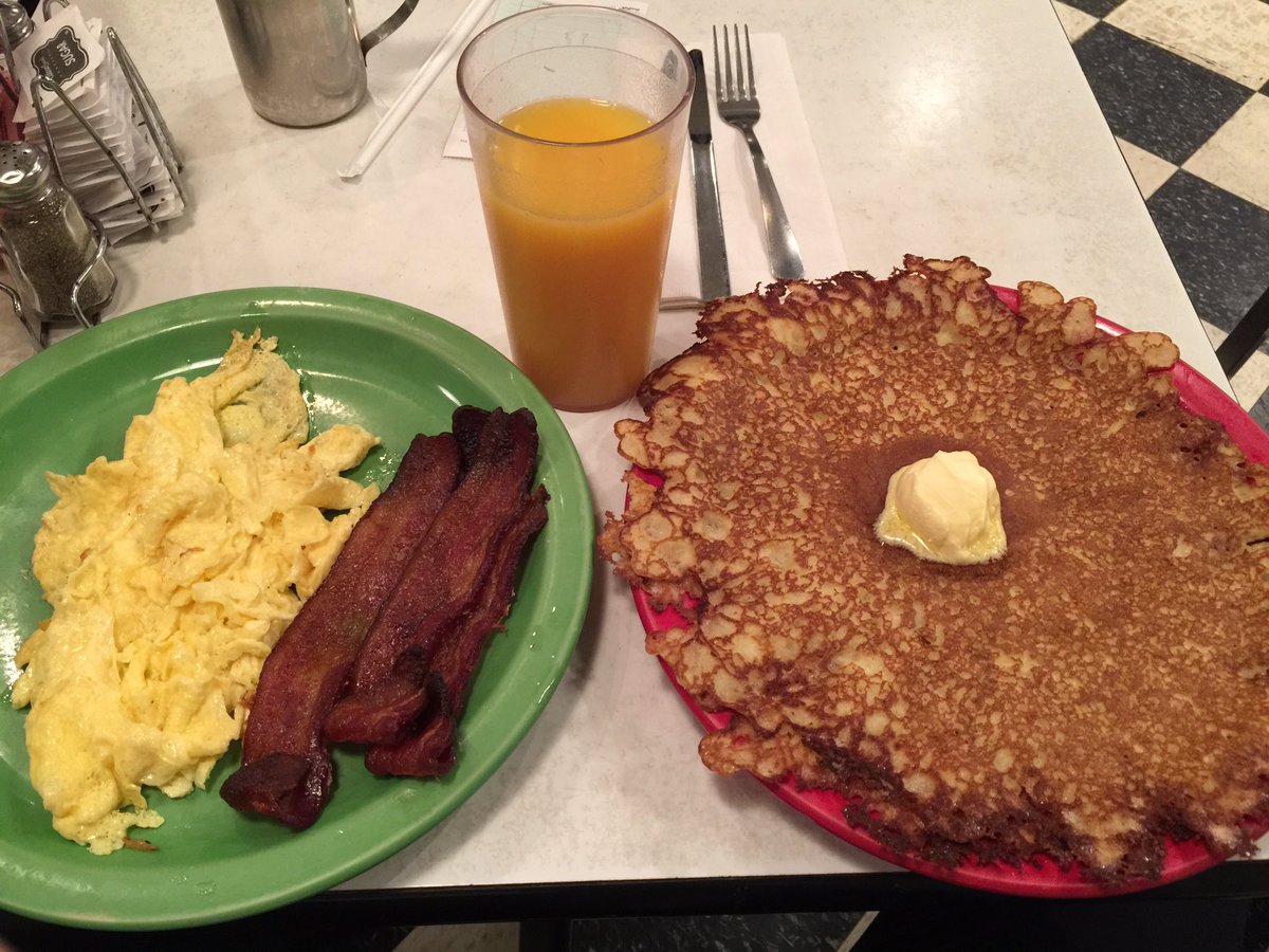 192cmetal's tweet photo. 実習前にPittsburghの有名店Pamela'sで朝食。朝から胃がもたれました。 https://t.co/sZl72cfl03