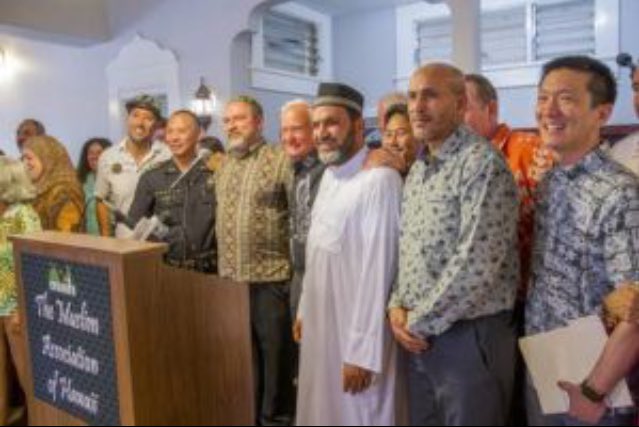 JamieRJN's tweet photo. @johncardillo @DonaldJTrumpJr @StarAdvertiser Look who's on the far right! It's Hawaii's Federal Judge who issued the #travelban https://t.co/tPGUdzNmkE