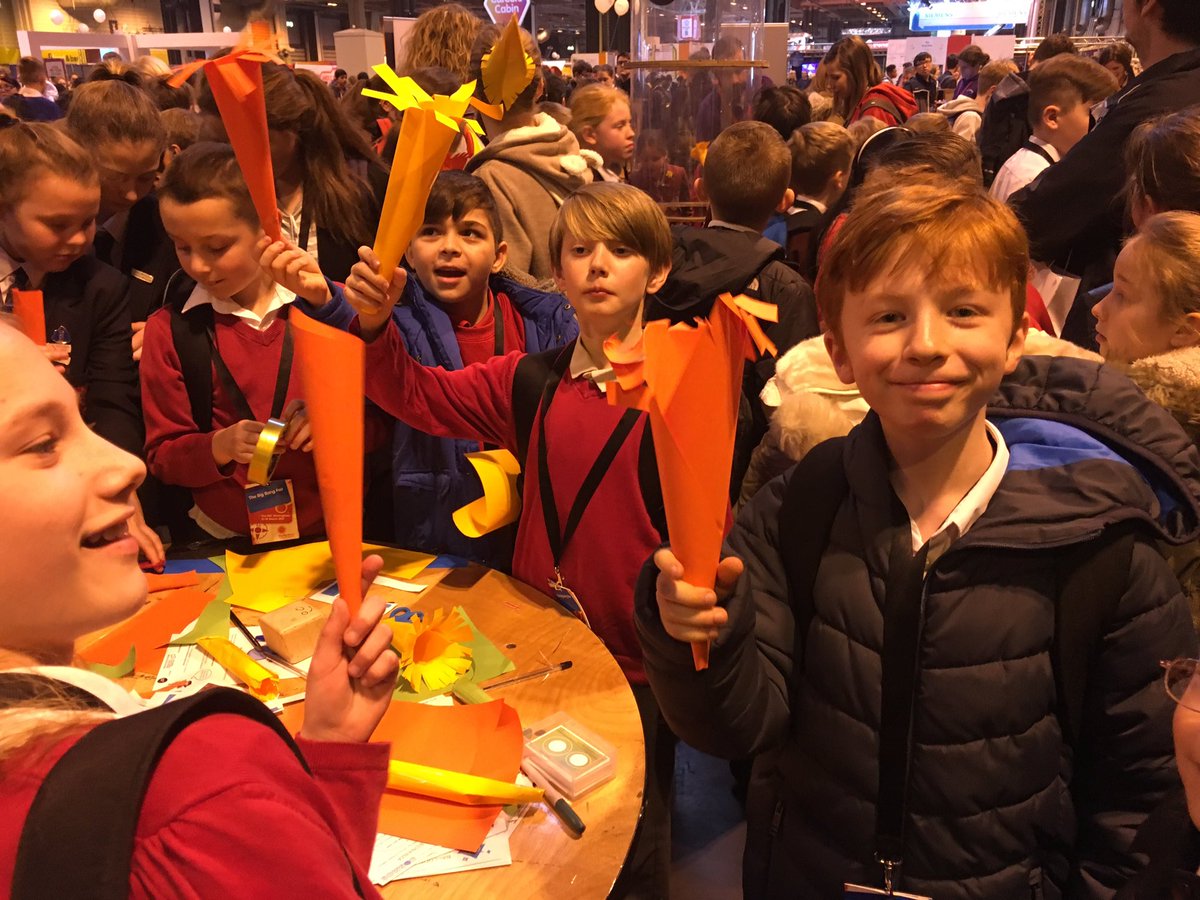 knightontmet's tweet photo. Our children are enjoying the hands on learning and proving things for themselves 😃 https://t.co/6mLfnQuYLY