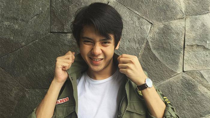 DaninaOkta's tweet photo. Ya Allah Saya Pengen Ketemuu Mereka Semoga Dipertemukann 🤣 Dgn @arbaniyasiz NgefanssBgt 😍😍 https://t.co/RmTZIK7rOo