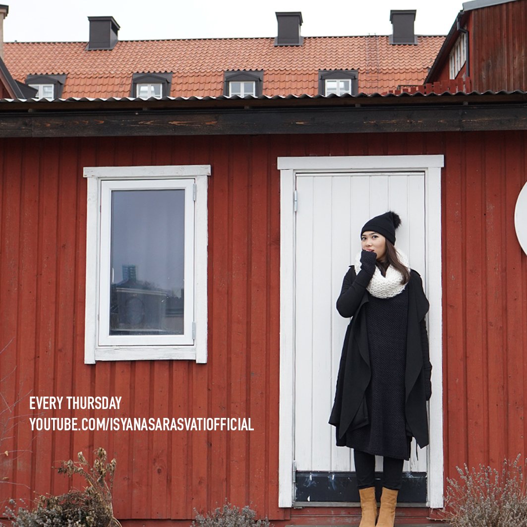 Udah cek video baru aku? It's finally been revealed, It's Us! Go watch it on youtu.be/6VjejoRuqBw !