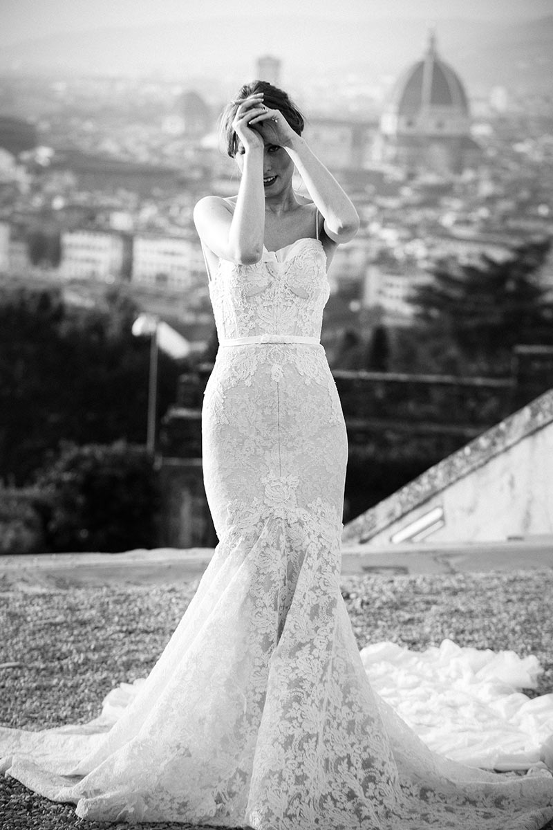 EigirdasScin's tweet photo. Her' bridal stories by #whitefashionphotography
https://t.co/SA6urMg9m6
The #Bride in timeless @InbalDror #weddinggown #Florence #Wedding https://t.co/jkNHH5Rct6