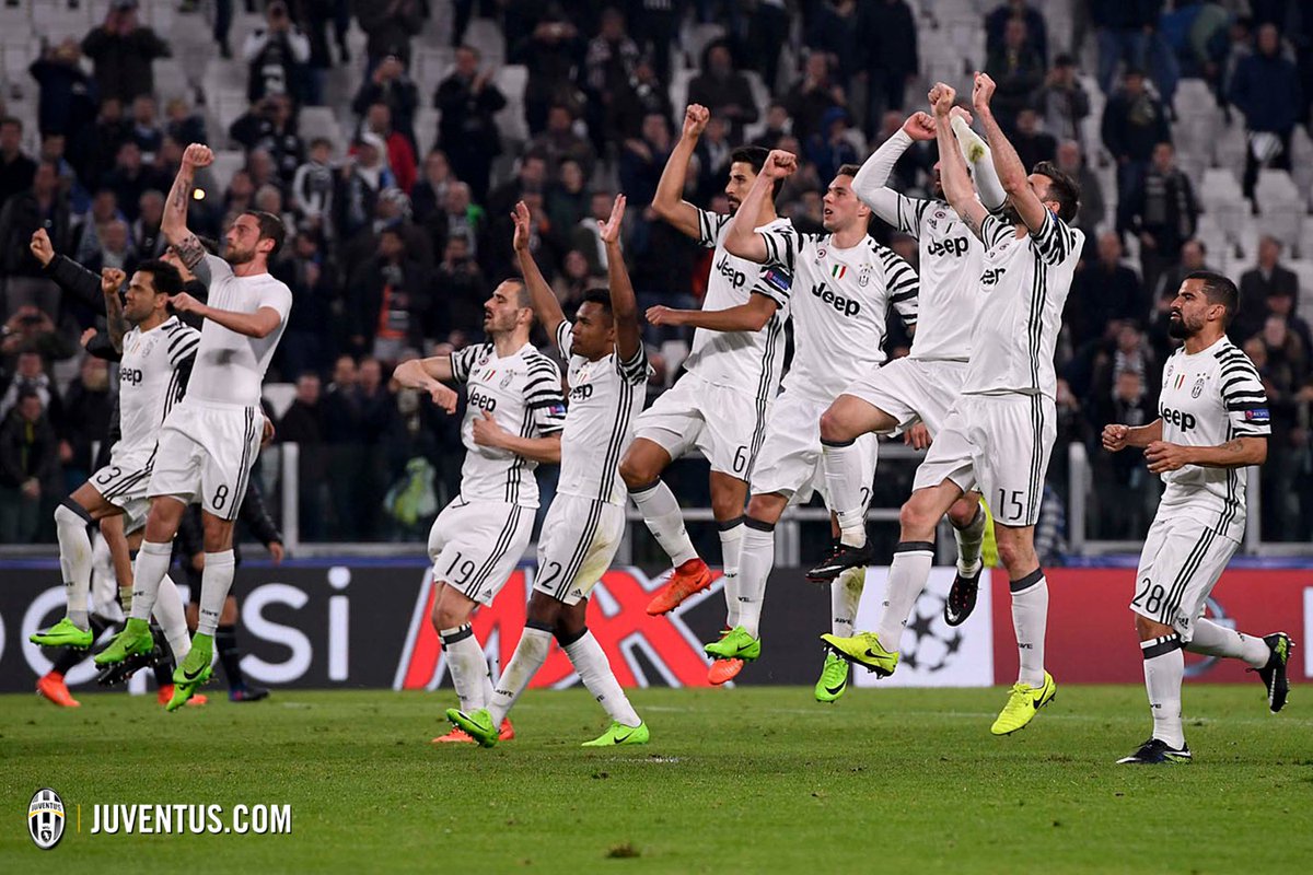 juventusfcid's tweet image. Juventus puncaki peringkat @UEFA untuk musim 2016/17 💪⚪️⚫️👍 juve.it/Yksk309XWDR #ForzaJuve #UCL