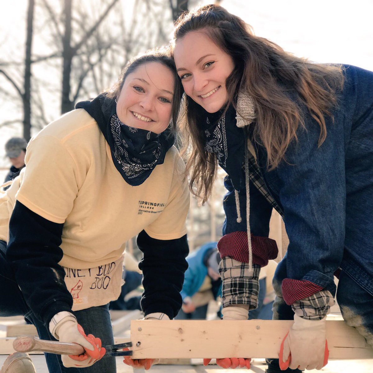 Spfldcol_H4H's tweet photo. Another beautiful day on the worksite here in Monroe, NC! #collegiatechallenge @Habitat_org https://t.co/nG5Hs2hKsZ