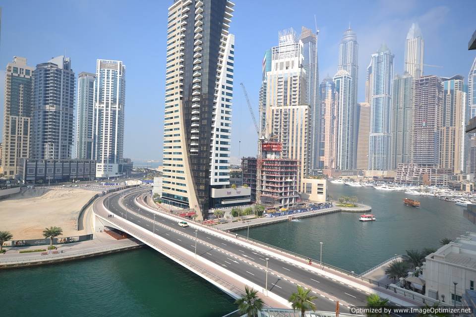 TridentDubai's tweet photo. The view from a mid-level Trident Bayside Residence Apartment in Dubai Marina, sweeping from right to left. Just fabulous... https://t.co/Dy3NoVjLXZ