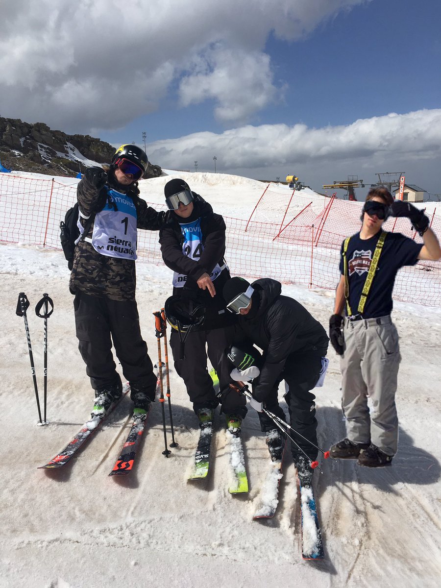 G'd up w/ US teammates <a href="/josschristensen/">Joss Christensen</a>, <a href="/guskenworthy/">Gus Kenworthy</a>, and Alex Hall at World Champs! Quailes tomorrow! 🇺🇸👊🏼 #worldchamps #sn2017 #merica