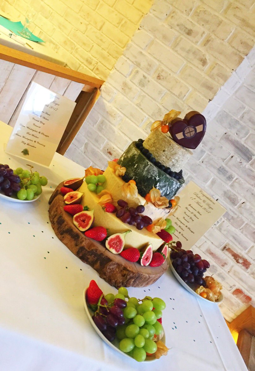 Amazing Cheese Cake from <a href="/birkdalecheese/">Birkdale Cheese</a> at a wedding this weekend #SomethingDifferent #88weddings #88events #southport #cheesecake