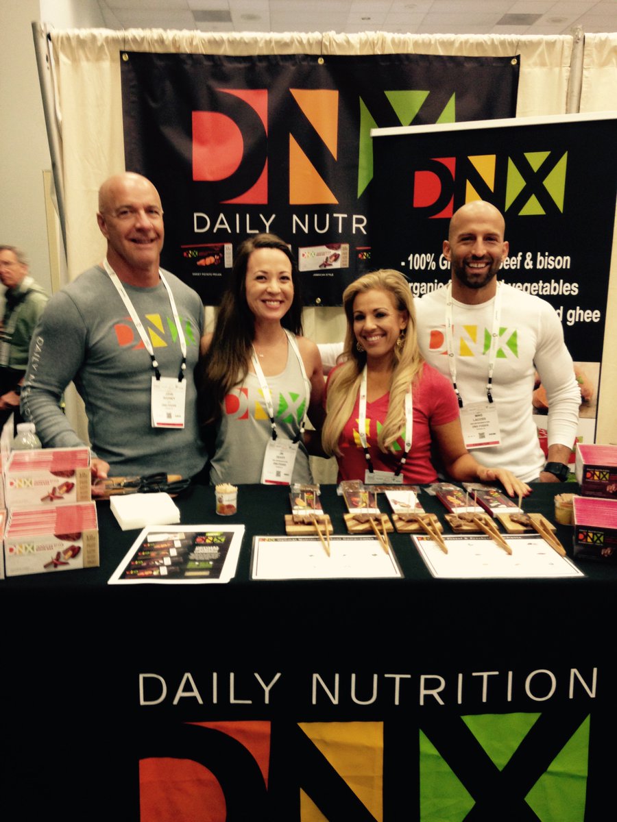 DNXBar's tweet photo. The #DNXbar team out doing sampling. Look for them at your local grocer! #DNXteam #DNXfit #GrassFed #Amazon https://t.co/Bd7UksG5BV