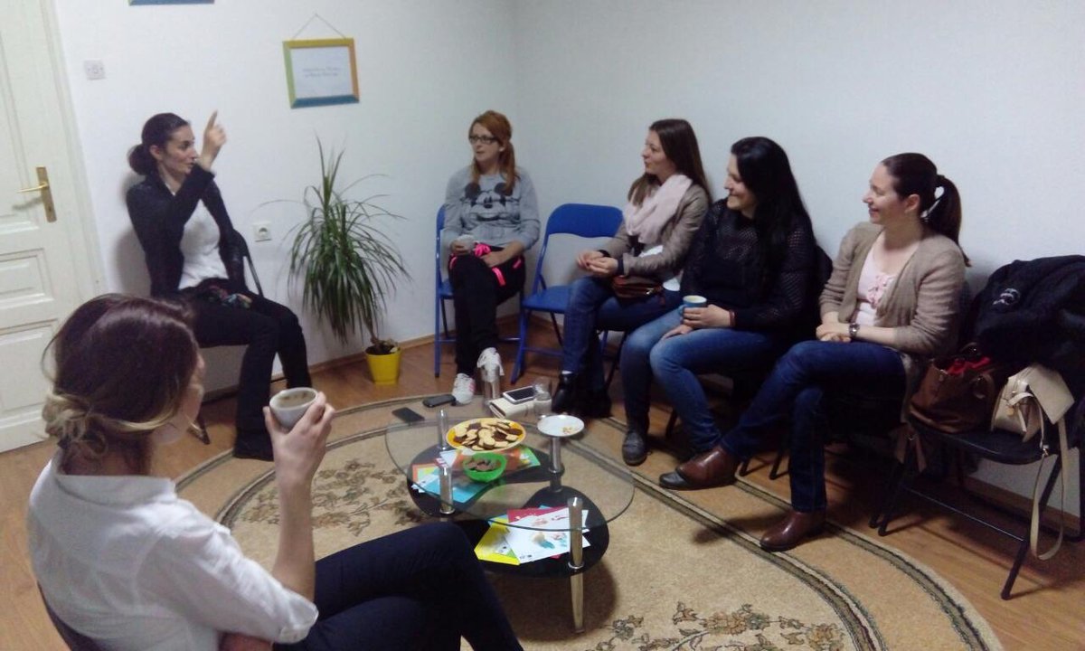DRIP_BL's tweet photo. Pričamo o iskustvima sa porođaja. https://t.co/TZK4YA0bTg
