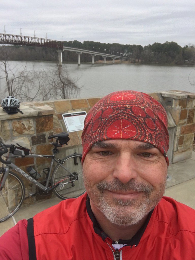Busyintexas's tweet photo. I'm no @RataMcClain but I play one on my bike once in a while. #TwoRiversBridge #RidingTheRock https://t.co/i0M3ytebVf
