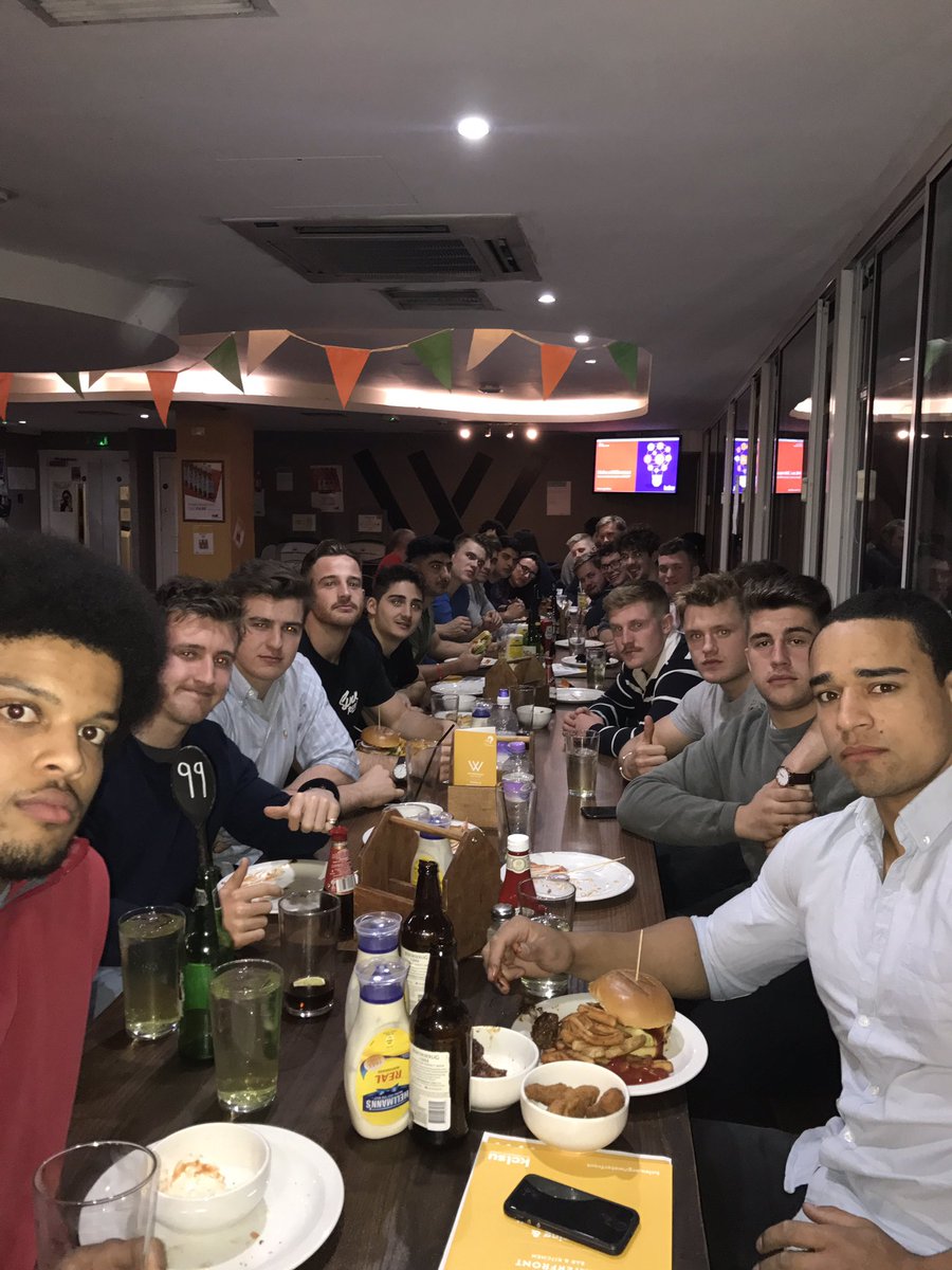 KCLRFC having a team feed, but that won't make them any less hungry for tomorrow #LVS #BleedRed #TheDawnOfTomorrow #1PintOnly #Roar