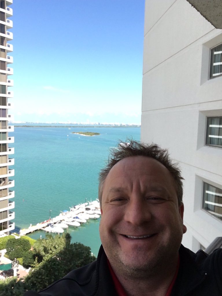 TDH_LLC's tweet photo. Not tough to figure out why they chose Miami to host the World Happiness Summit #energymatters https://t.co/ktdWp0R4Xn