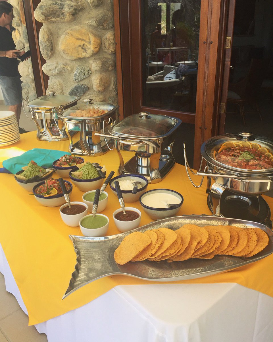 Image2000's tweet photo. When in Cabo... 😋 https://t.co/hkDJ3yG9mP