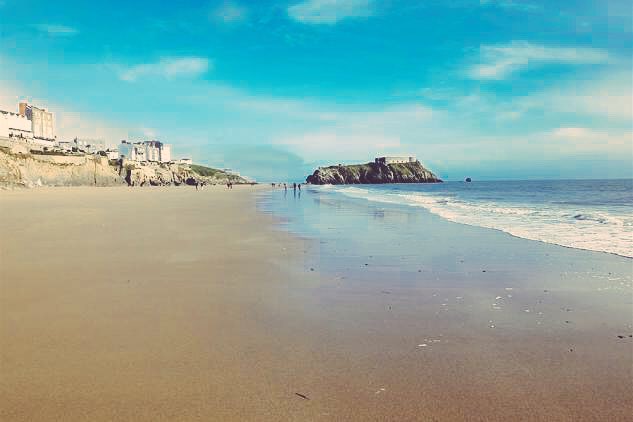 FBMHolidays's tweet photo. Our new property on the beach, Waters Edge, 3. Also available for @ironman_wales #IMWales https://t.co/vPuOGug3K8 #Pembrokeshire https://t.co/SkkAONsAc6